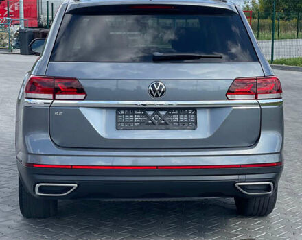 Серый Фольксваген Atlas, объемом двигателя 1.98 л и пробегом 121 тыс. км за 26000 $, фото 5 на Automoto.ua