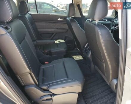 Серый Фольксваген Atlas, объемом двигателя 1.98 л и пробегом 7 тыс. км за 7600 $, фото 10 на Automoto.ua