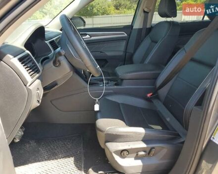 Серый Фольксваген Atlas, объемом двигателя 1.98 л и пробегом 7 тыс. км за 7600 $, фото 6 на Automoto.ua
