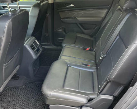 Серый Фольксваген Atlas, объемом двигателя 1.98 л и пробегом 121 тыс. км за 26000 $, фото 17 на Automoto.ua