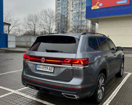 Серый Фольксваген Atlas, объемом двигателя 1.98 л и пробегом 60 тыс. км за 40000 $, фото 7 на Automoto.ua