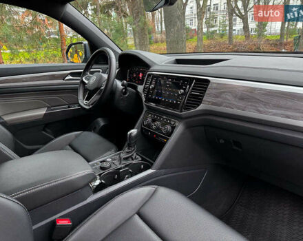 Серый Фольксваген Atlas, объемом двигателя 2 л и пробегом 23 тыс. км за 35590 $, фото 34 на Automoto.ua