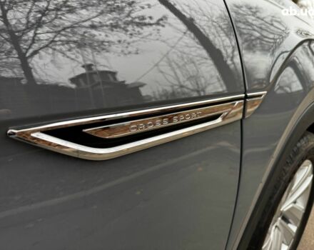 Серый Фольксваген Atlas, объемом двигателя 2 л и пробегом 23 тыс. км за 35590 $, фото 5 на Automoto.ua