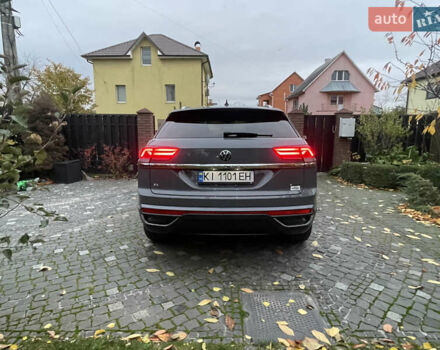 Сірий Фольксваген Atlas, об'ємом двигуна 1.98 л та пробігом 21 тис. км за 35000 $, фото 4 на Automoto.ua