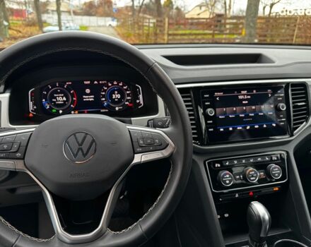 Серый Фольксваген Atlas, объемом двигателя 2 л и пробегом 23 тыс. км за 35590 $, фото 25 на Automoto.ua