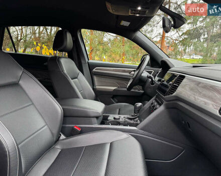 Серый Фольксваген Atlas, объемом двигателя 2 л и пробегом 23 тыс. км за 35590 $, фото 36 на Automoto.ua