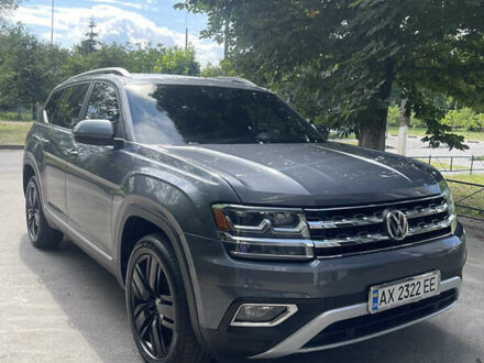 Фольксваген Atlas 2017 в Харькове на Automoto.ua Серый Фольксваген Atlas, объемом двигателя 3.6 л и пробегом 100 тыс. км за 30000 $, фото 1 на Automoto.ua