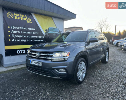 Серый Фольксваген Atlas, объемом двигателя 3.6 л и пробегом 143 тыс. км за 24300 $, фото 1 на Automoto.ua