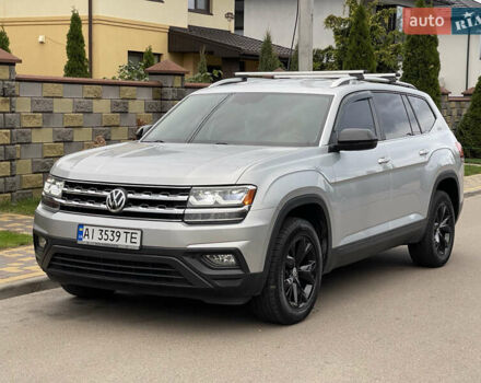 Фольксваген Atlas 2017 в Киеве на Automoto.ua Серый Фольксваген Atlas, объемом двигателя 3.6 л и пробегом 87 тыс. км за 22900 $, фото 1 на Automoto.ua