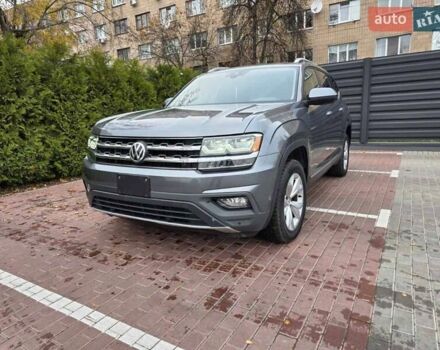 Серый Фольксваген Atlas, объемом двигателя 3.6 л и пробегом 132 тыс. км за 21000 $, фото 1 на Automoto.ua