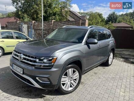 Сірий Фольксваген Atlas, об'ємом двигуна 3.6 л та пробігом 143 тис. км за 22500 $, фото 1 на Automoto.ua