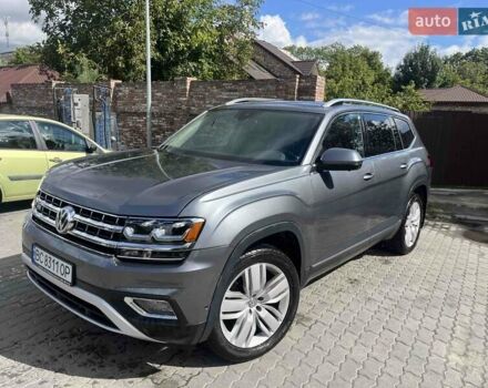 Сірий Фольксваген Atlas, об'ємом двигуна 3.6 л та пробігом 143 тис. км за 22500 $, фото 1 на Automoto.ua