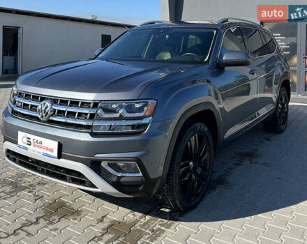 Сірий Фольксваген Atlas, об'ємом двигуна 3.6 л та пробігом 125 тис. км за 19999 $, фото 1 на Automoto.ua