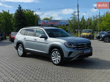 Серый Фольксваген Atlas, объемом двигателя 3.6 л и пробегом 127 тыс. км за 25500 $, фото 1 на Automoto.ua