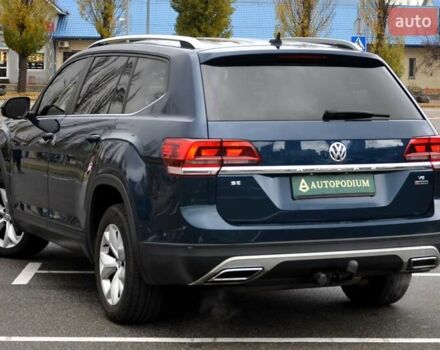 Синий Фольксваген Atlas, объемом двигателя 3.6 л и пробегом 173 тыс. км за 19500 $, фото 3 на Automoto.ua