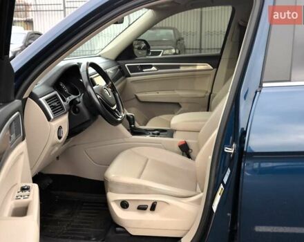 Синий Фольксваген Atlas, объемом двигателя 3.6 л и пробегом 173 тыс. км за 19500 $, фото 21 на Automoto.ua