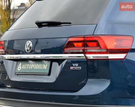 Синий Фольксваген Atlas, объемом двигателя 3.6 л и пробегом 173 тыс. км за 19500 $, фото 11 на Automoto.ua