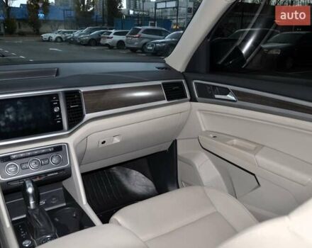 Синий Фольксваген Atlas, объемом двигателя 3.6 л и пробегом 173 тыс. км за 19500 $, фото 40 на Automoto.ua