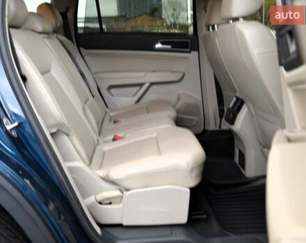 Синий Фольксваген Atlas, объемом двигателя 3.6 л и пробегом 173 тыс. км за 19500 $, фото 32 на Automoto.ua