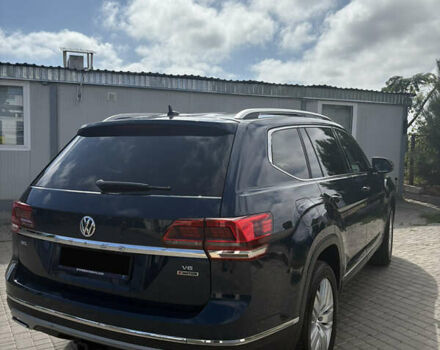 Синий Фольксваген Atlas, объемом двигателя 3.6 л и пробегом 149 тыс. км за 25500 $, фото 4 на Automoto.ua