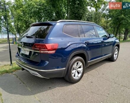 Синий Фольксваген Atlas, объемом двигателя 3.6 л и пробегом 131 тыс. км за 18990 $, фото 4 на Automoto.ua