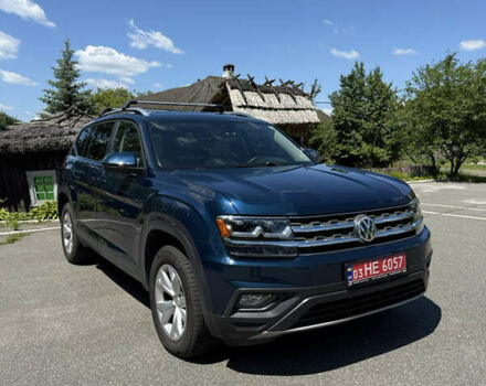 Синий Фольксваген Atlas, объемом двигателя 2 л и пробегом 96 тыс. км за 20900 $, фото 2 на Automoto.ua