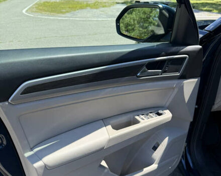 Синий Фольксваген Atlas, объемом двигателя 2 л и пробегом 96 тыс. км за 20900 $, фото 18 на Automoto.ua