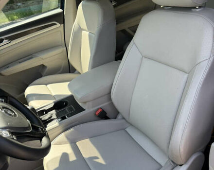 Синий Фольксваген Atlas, объемом двигателя 2 л и пробегом 96 тыс. км за 20900 $, фото 21 на Automoto.ua