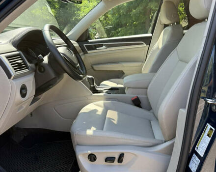 Синий Фольксваген Atlas, объемом двигателя 2 л и пробегом 96 тыс. км за 20900 $, фото 19 на Automoto.ua