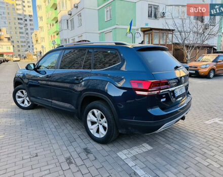 Синий Фольксваген Atlas, объемом двигателя 3.6 л и пробегом 65 тыс. км за 22800 $, фото 3 на Automoto.ua