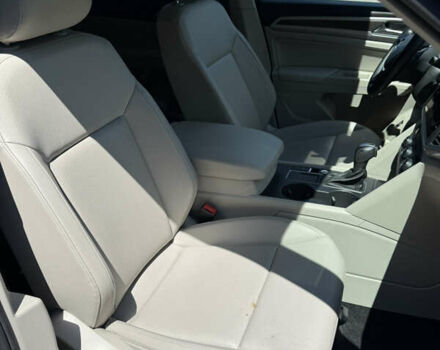 Синий Фольксваген Atlas, объемом двигателя 2 л и пробегом 96 тыс. км за 20900 $, фото 32 на Automoto.ua