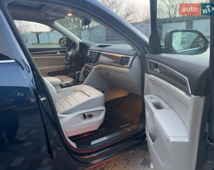 Синій Фольксваген Atlas, об'ємом двигуна 3.6 л та пробігом 93 тис. км за 25500 $, фото 11 на Automoto.ua