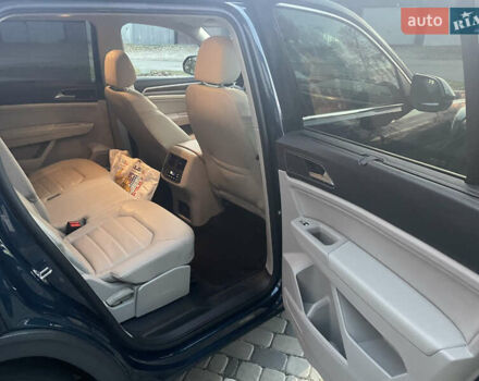 Синій Фольксваген Atlas, об'ємом двигуна 3.6 л та пробігом 93 тис. км за 25500 $, фото 14 на Automoto.ua