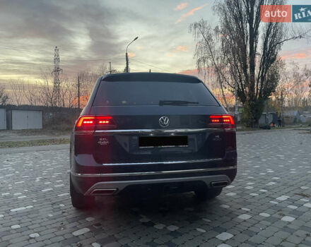 Синій Фольксваген Atlas, об'ємом двигуна 3.6 л та пробігом 93 тис. км за 25500 $, фото 5 на Automoto.ua