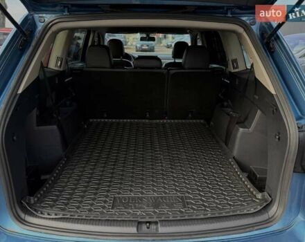 Синий Фольксваген Atlas, объемом двигателя 3.6 л и пробегом 136 тыс. км за 25000 $, фото 28 на Automoto.ua