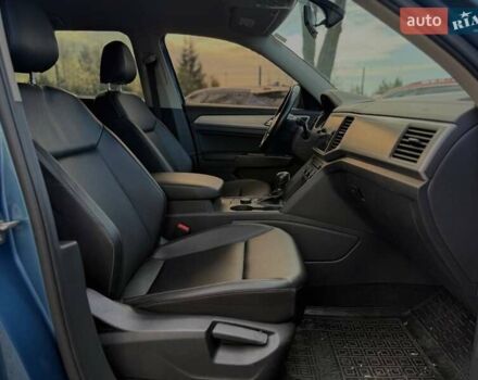 Синий Фольксваген Atlas, объемом двигателя 3.6 л и пробегом 136 тыс. км за 25000 $, фото 26 на Automoto.ua