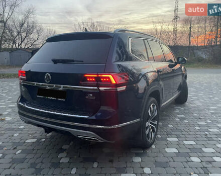 Синій Фольксваген Atlas, об'ємом двигуна 3.6 л та пробігом 93 тис. км за 25500 $, фото 4 на Automoto.ua