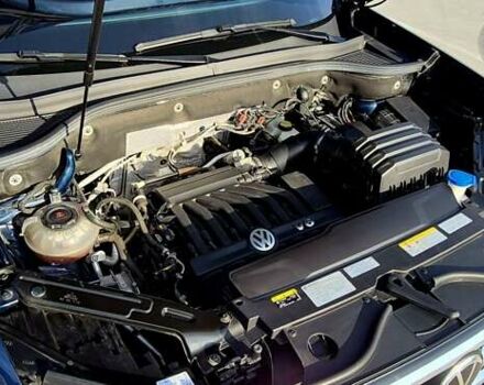 Синий Фольксваген Atlas, объемом двигателя 3.6 л и пробегом 88 тыс. км за 36000 $, фото 85 на Automoto.ua