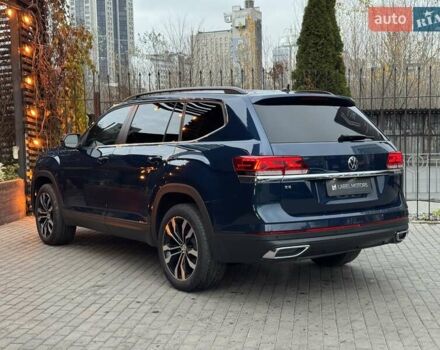 Синий Фольксваген Atlas, объемом двигателя 1.98 л и пробегом 9 тыс. км за 32900 $, фото 4 на Automoto.ua