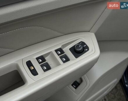 Синий Фольксваген Atlas, объемом двигателя 1.98 л и пробегом 9 тыс. км за 32900 $, фото 23 на Automoto.ua