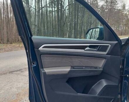 Синий Фольксваген Atlas, объемом двигателя 1.98 л и пробегом 68 тыс. км за 29300 $, фото 3 на Automoto.ua