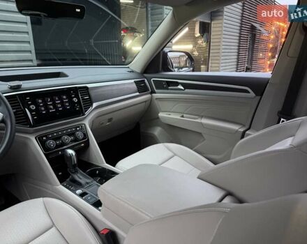 Синий Фольксваген Atlas, объемом двигателя 1.98 л и пробегом 9 тыс. км за 32900 $, фото 15 на Automoto.ua