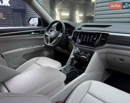 Синий Фольксваген Atlas, объемом двигателя 1.98 л и пробегом 9 тыс. км за 32900 $, фото 13 на Automoto.ua