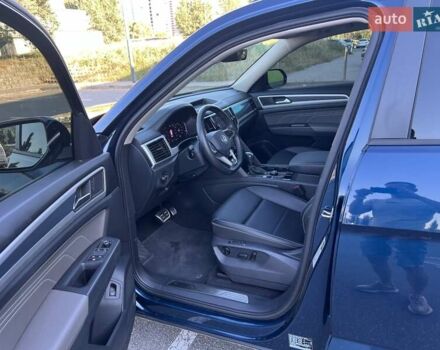 Синий Фольксваген Atlas, объемом двигателя 3.6 л и пробегом 12 тыс. км за 35999 $, фото 24 на Automoto.ua