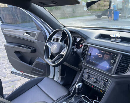 Білий Фольксваген Atlas Cross Sport, об'ємом двигуна 1.98 л та пробігом 52 тис. км за 26500 $, фото 9 на Automoto.ua