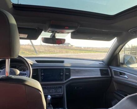 Білий Фольксваген Atlas Cross Sport, об'ємом двигуна 3.6 л та пробігом 67 тис. км за 25500 $, фото 2 на Automoto.ua