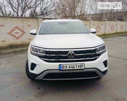 Білий Фольксваген Atlas Cross Sport, об'ємом двигуна 2 л та пробігом 50 тис. км за 28800 $, фото 12 на Automoto.ua