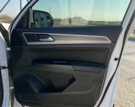 Білий Фольксваген Atlas Cross Sport, об'ємом двигуна 3.6 л та пробігом 67 тис. км за 25500 $, фото 12 на Automoto.ua