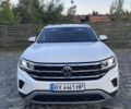 Білий Фольксваген Atlas Cross Sport, об'ємом двигуна 1.98 л та пробігом 52 тис. км за 26500 $, фото 2 на Automoto.ua