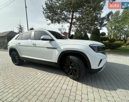 Белый Фольксваген Atlas Cross Sport, объемом двигателя 2 л и пробегом 91 тыс. км за 22700 $, фото 10 на Automoto.ua